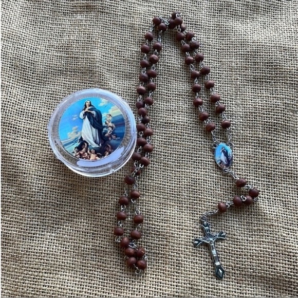 Rosary Guardian, angel wooden beaded new in box Floral scent Import New in box - Picture 6 of 6